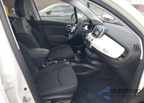 2016 Fiat 500X Easy z USA, uszkodzony, nr VIN ZFBCFYBT1GP514560